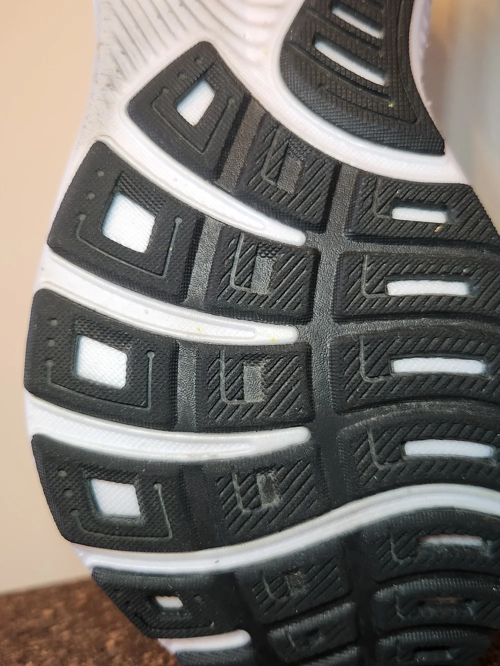 Brooks Ghost 18 Running Shoes Womens Size 8 Wide